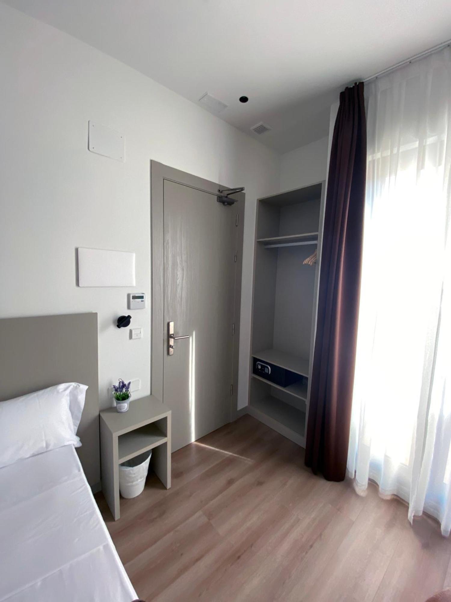 Hotel Bestprice Valencia Kültér fotó