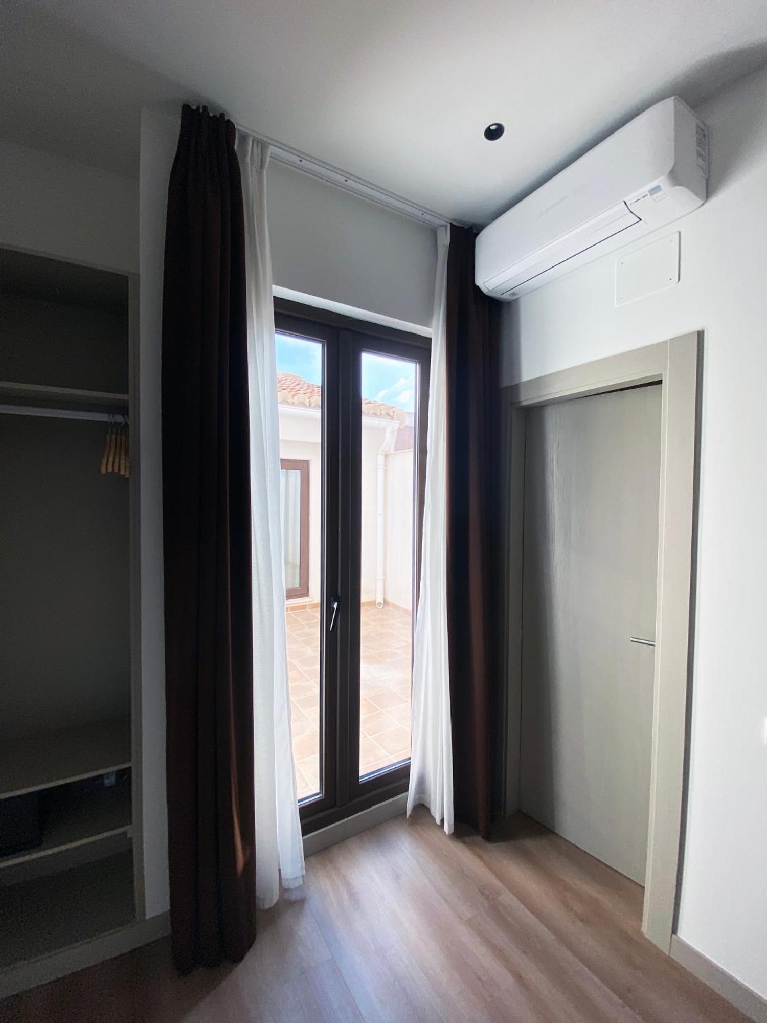 Hotel Bestprice Valencia Kültér fotó