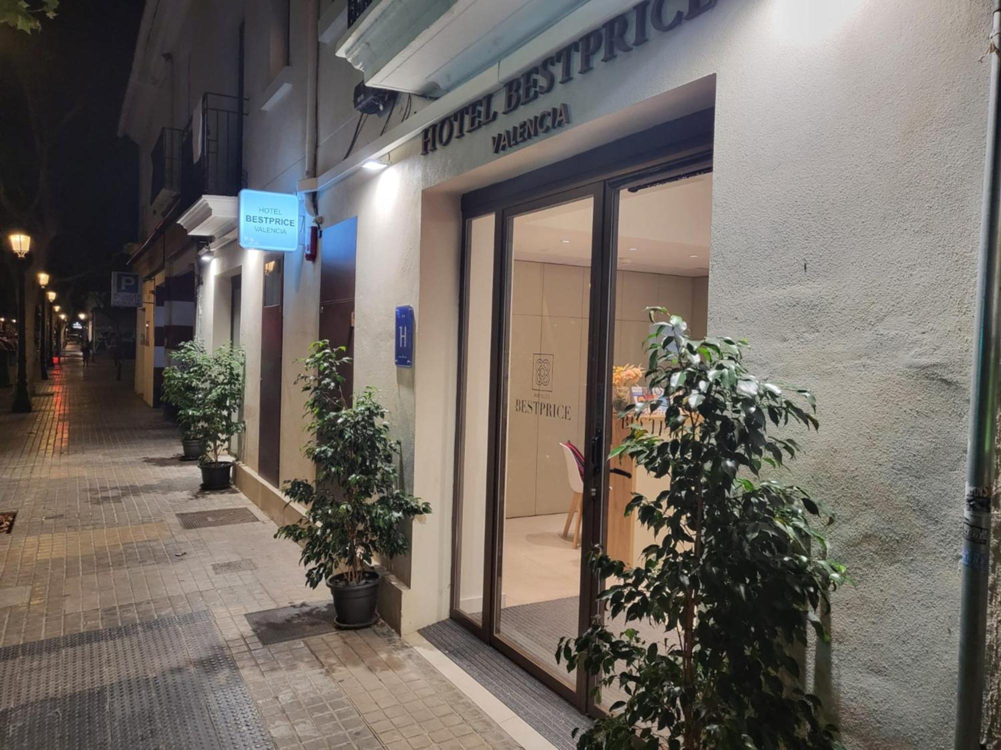 Hotel Bestprice Valencia Kültér fotó